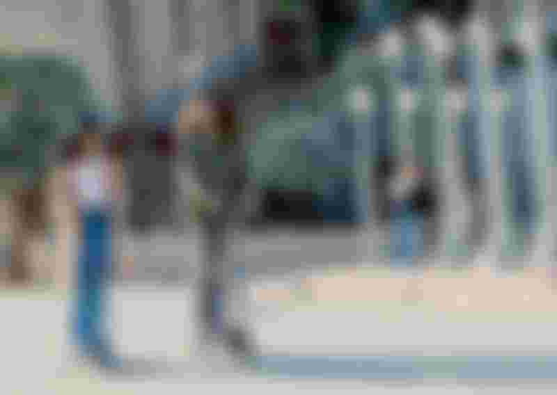 unagi voyager scooter lifestyle image